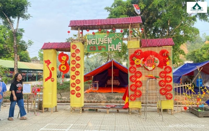 Sưu tầm 55+ mẫu cổng trại Xuân độc đáo, sáng tạo và đoạt giải cao 40 mẫu cổng trại Tết bằng tre