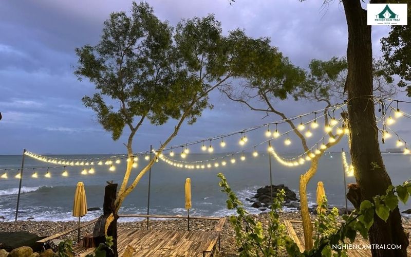 Bãi Dài Camping Nha Trang khu cắm trại biển rộng rãi team building