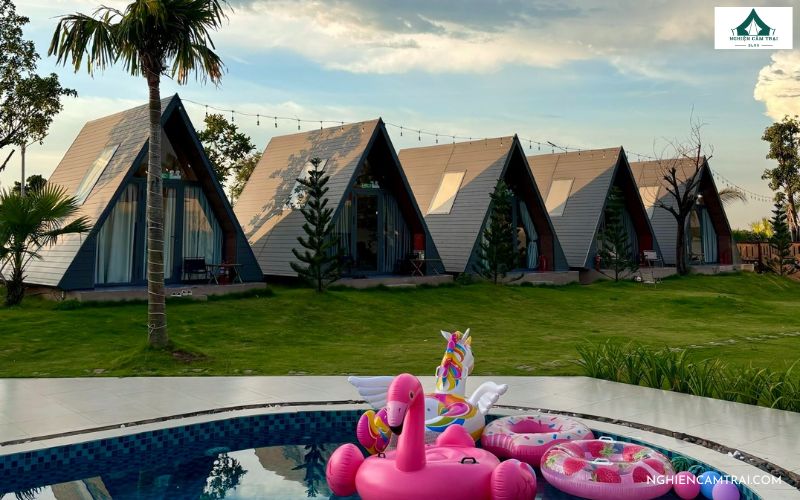 Khuôn viên khu cắm trại Utopia Glamping