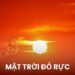 Mặt trời đỏ rực