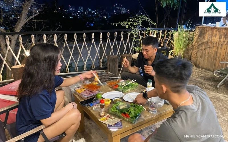 Viba Mountain Camping – Cắm trại view núi, lều máy lạnh tại Vũng Tàu 10 Tổ chức tiệc BBQ cùng bạn bè, người thân tại Viba Mountain Camping Vũng Tàu