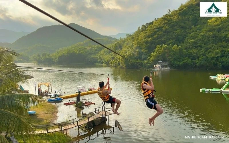 ZCamp Nha Trang – Cắm trại, vui chơi và nghỉ dưỡng bên hồ Kênh Hạ 16 Trải nghiệm đu dây Zipline mạo hiểm băng qua mặt hồ tại ZCamp Khánh Hòa