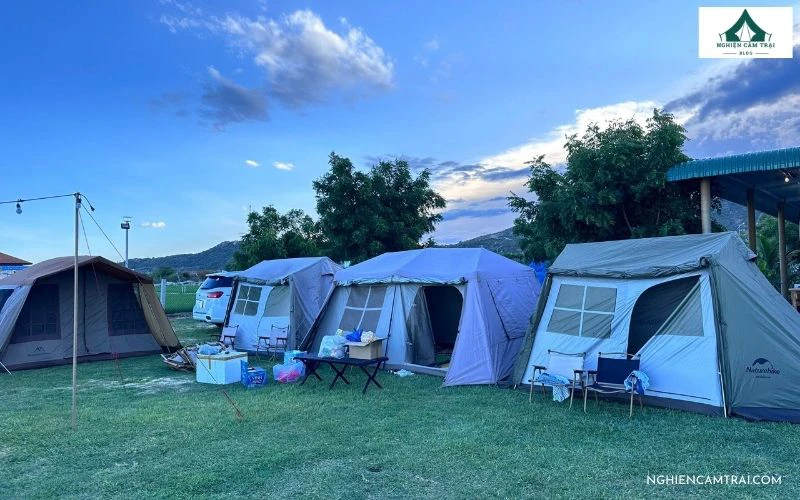 Top 5 nơi glamping Ninh Thuận giữa thiên nhiên hoang sơ, thơ mộng 9 Khu glamping Ninh Thuận tại HQ Du lịch Vĩnh Hy có đa dạng lựa chọn lều tiện nghi