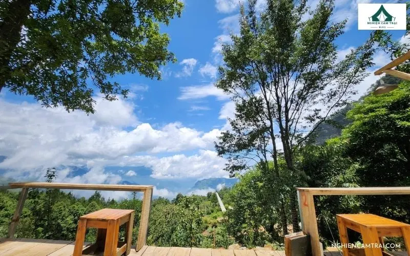 Trải nghiệm dậy sớm săn mây và tận hưởng bầu không khí mát lành tại Lakaz Glamping